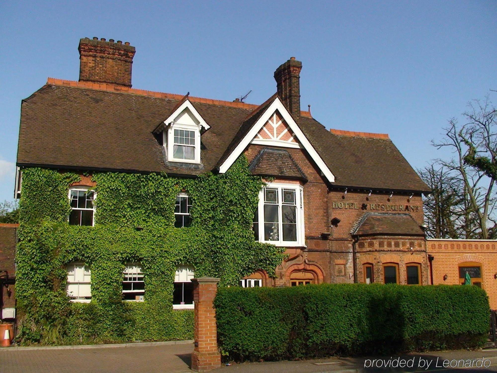 Harefield Manor Hotel Romford Exterior foto